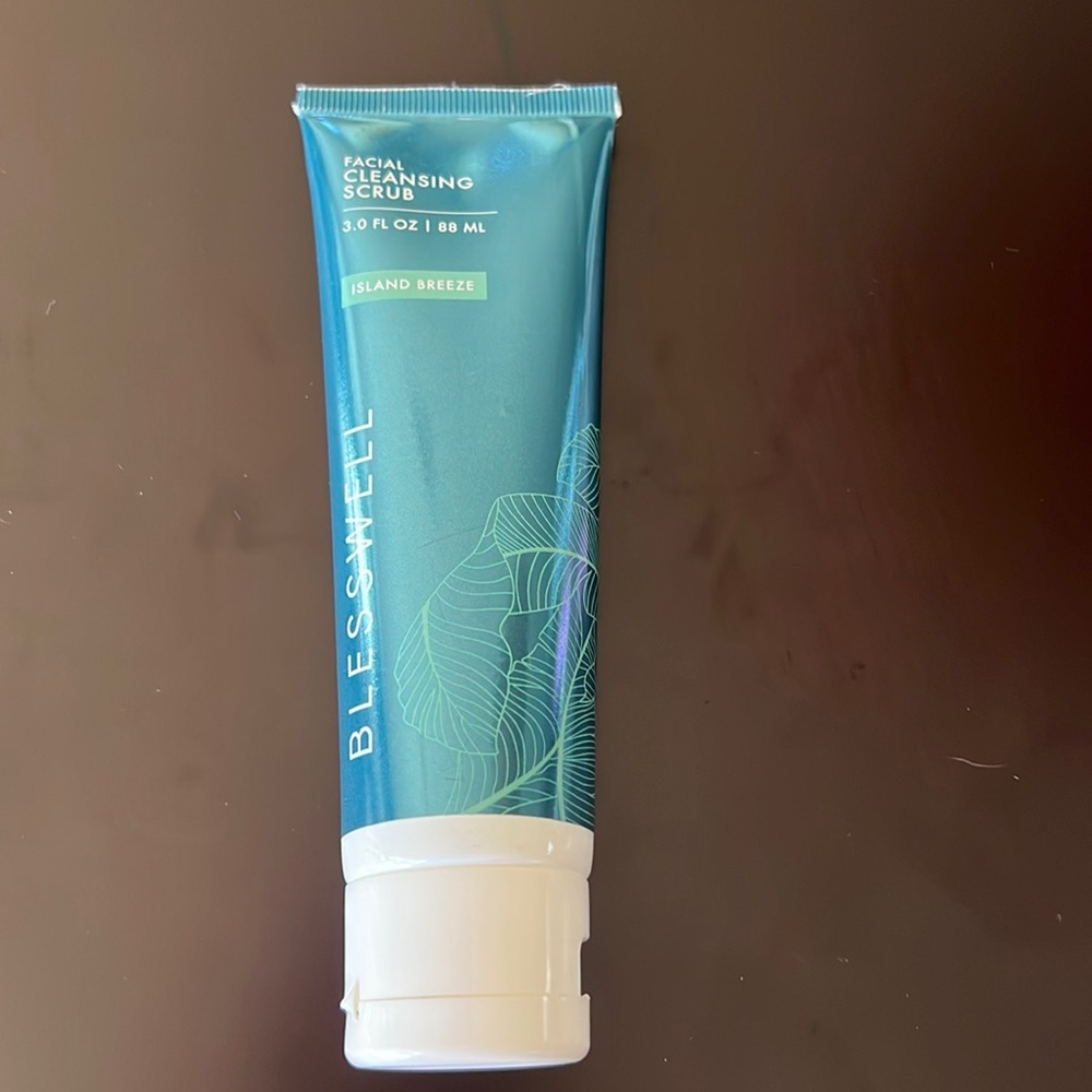 Blesswell facial scrub